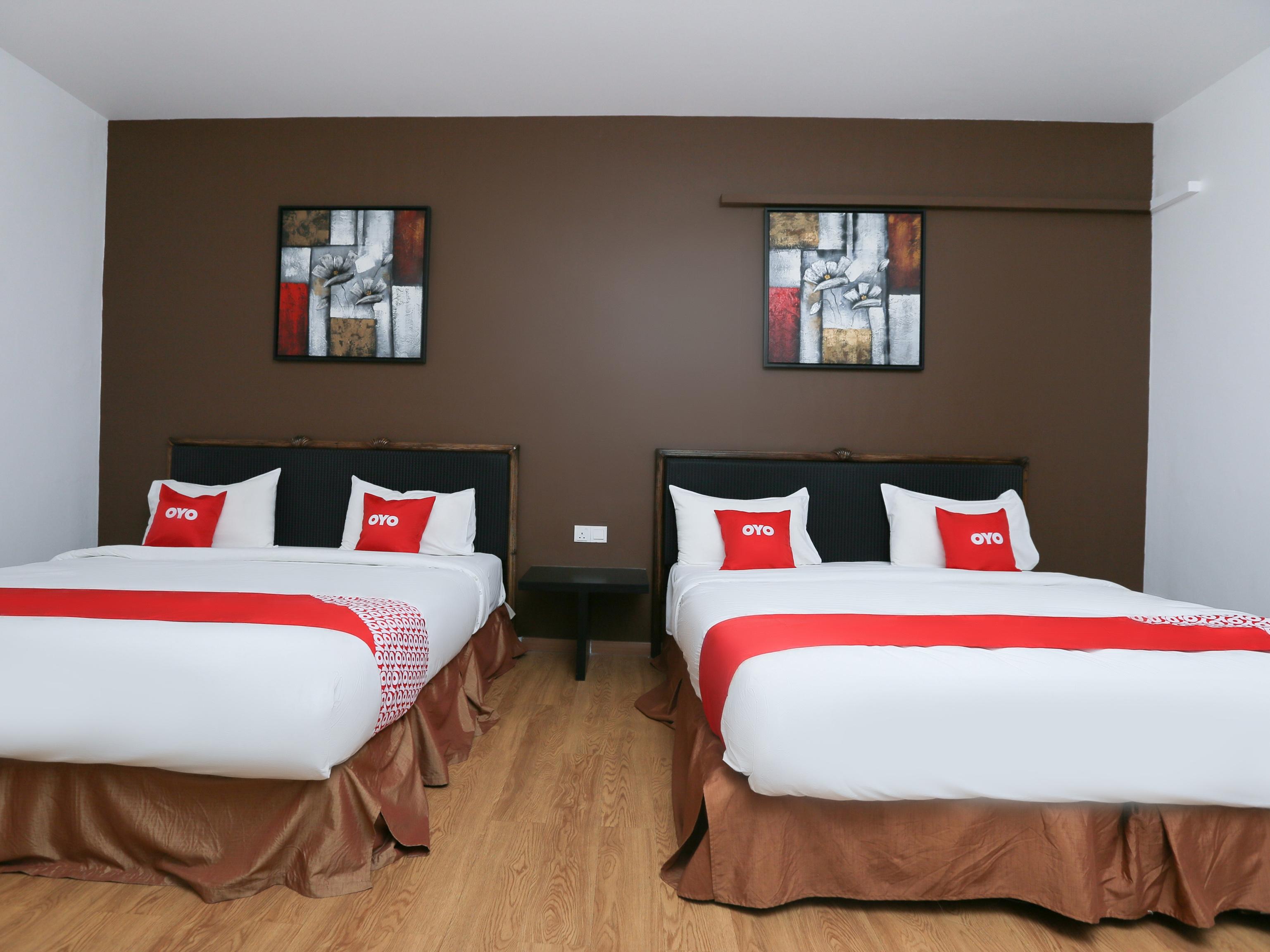 Oyo 89915 East Mount Hotel Kukup Zewnętrze zdjęcie