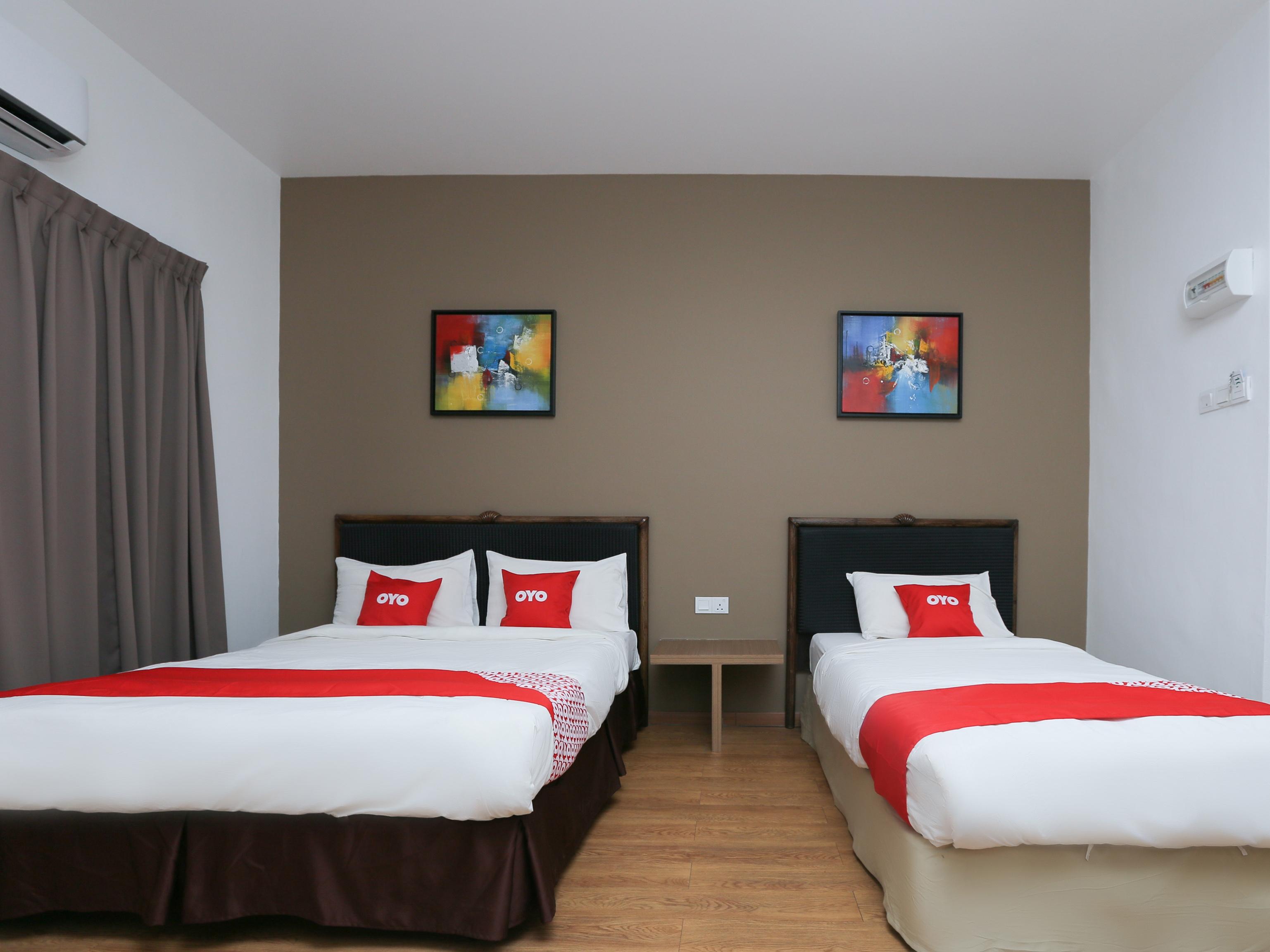 Oyo 89915 East Mount Hotel Kukup Zewnętrze zdjęcie