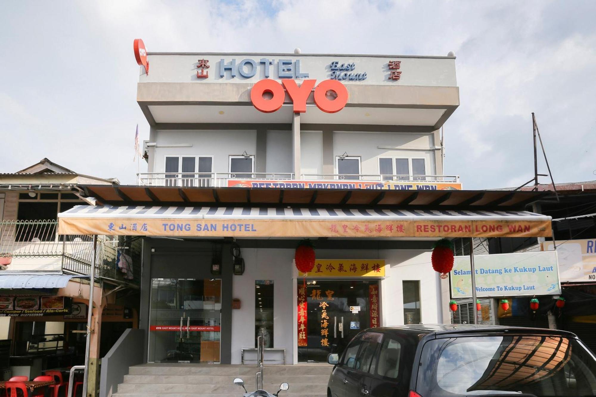 Oyo 89915 East Mount Hotel Kukup Zewnętrze zdjęcie