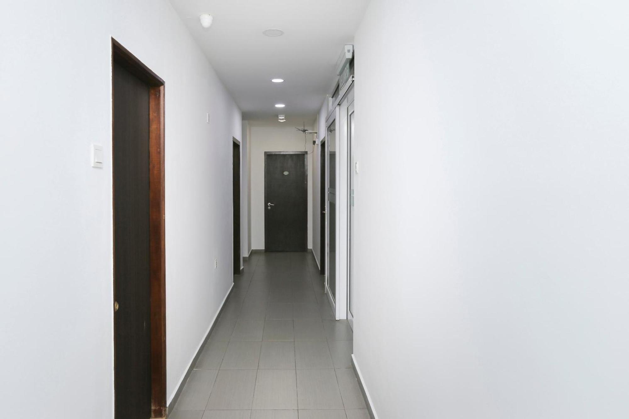 Oyo 89915 East Mount Hotel Kukup Zewnętrze zdjęcie
