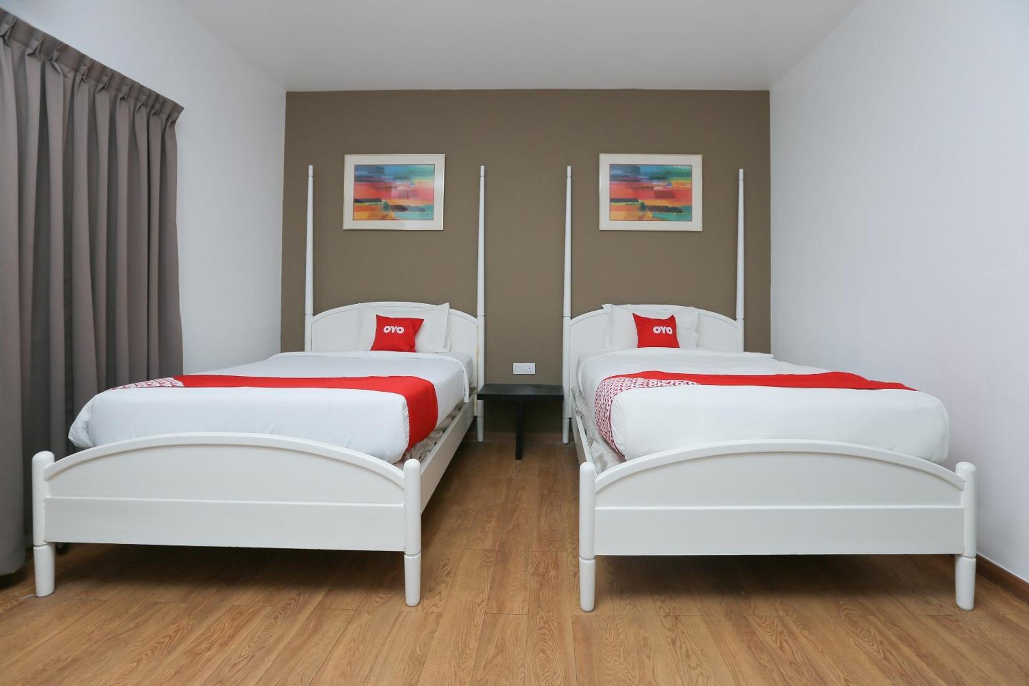 Oyo 89915 East Mount Hotel Kukup Zewnętrze zdjęcie